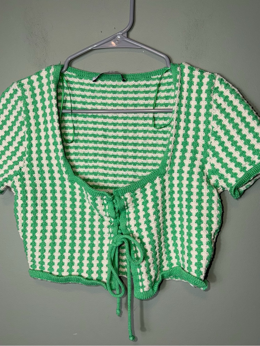 Zara Women’s Green/White Stripe Crop Tie Front Medium Short Sleeve
